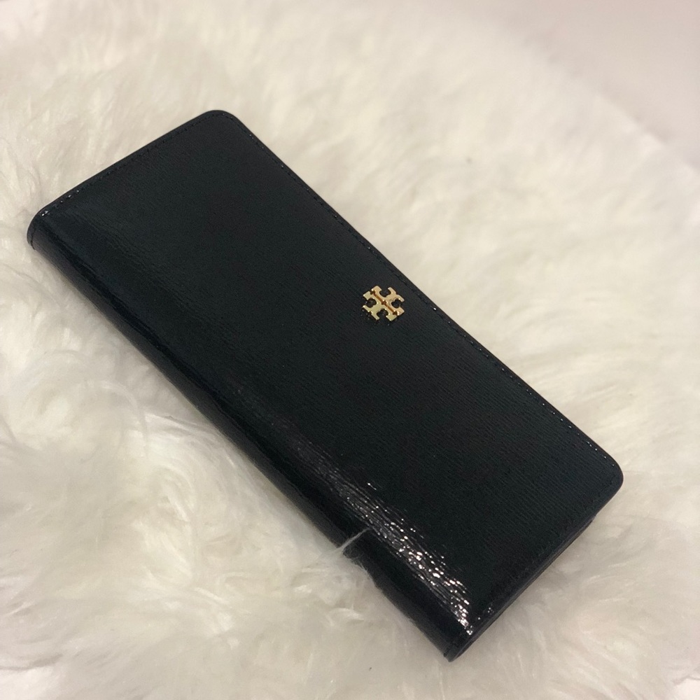 Tory burch wallet